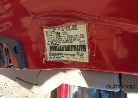 1996 Ford Contour Se from USA, damaged, VIN 3FALP67L0TM114874